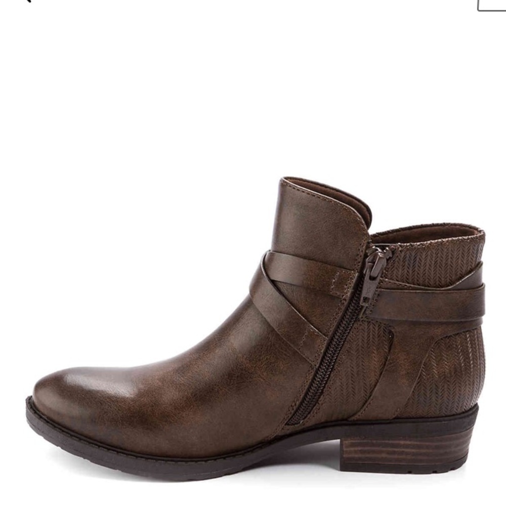 Cute and functional ankle boots